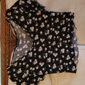 GIRLS SHEIN FLOWER CROP TOP SIZE XL